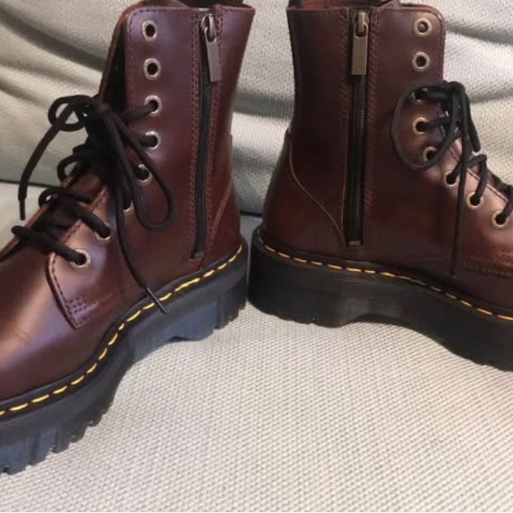 NWT Dr. Martens Jadon Brown Pull Up Leather Boots - Picture 4 of 8